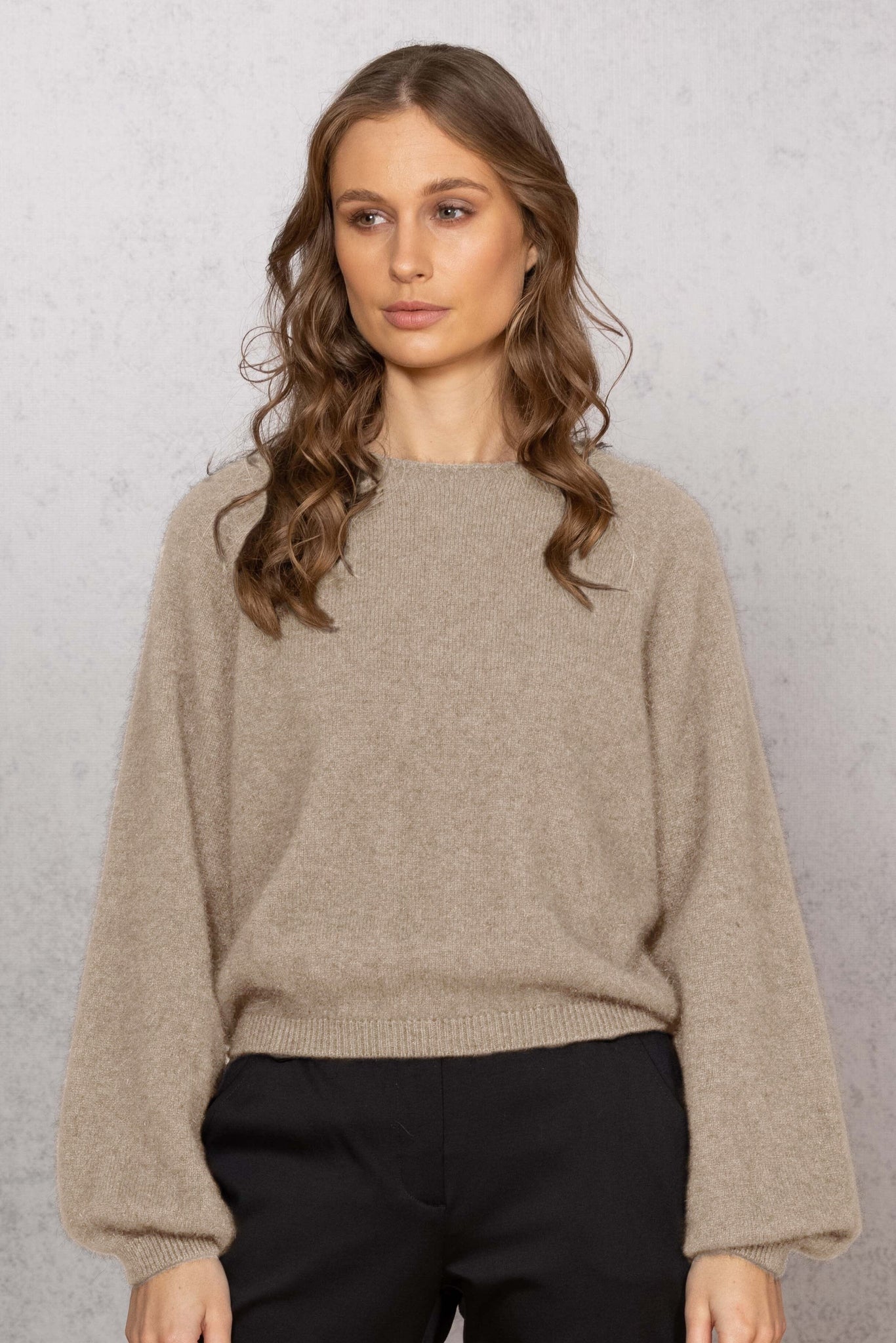 BELLOW SLEEVE TOP - OYSTER