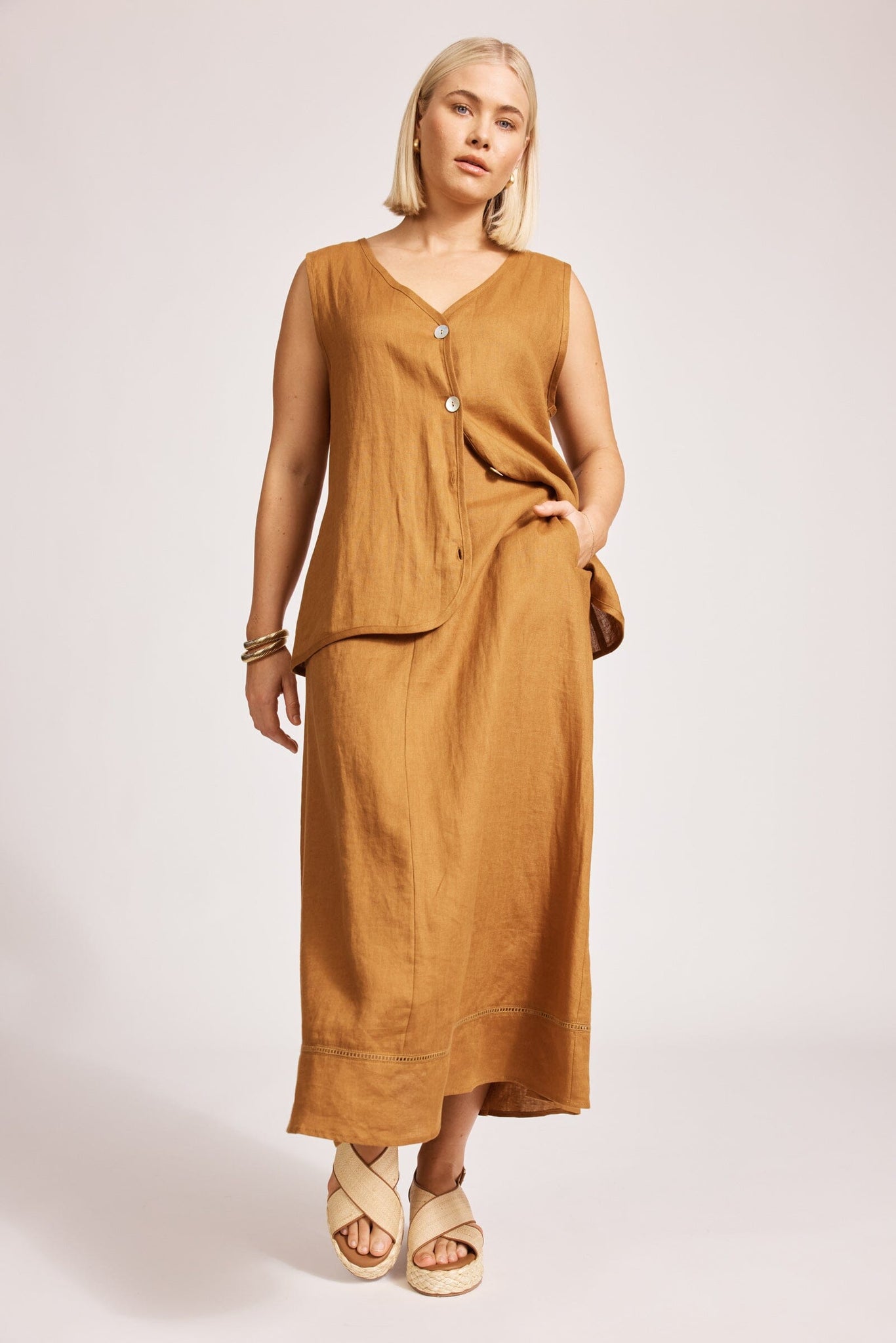 Miramar Vest - Caramel