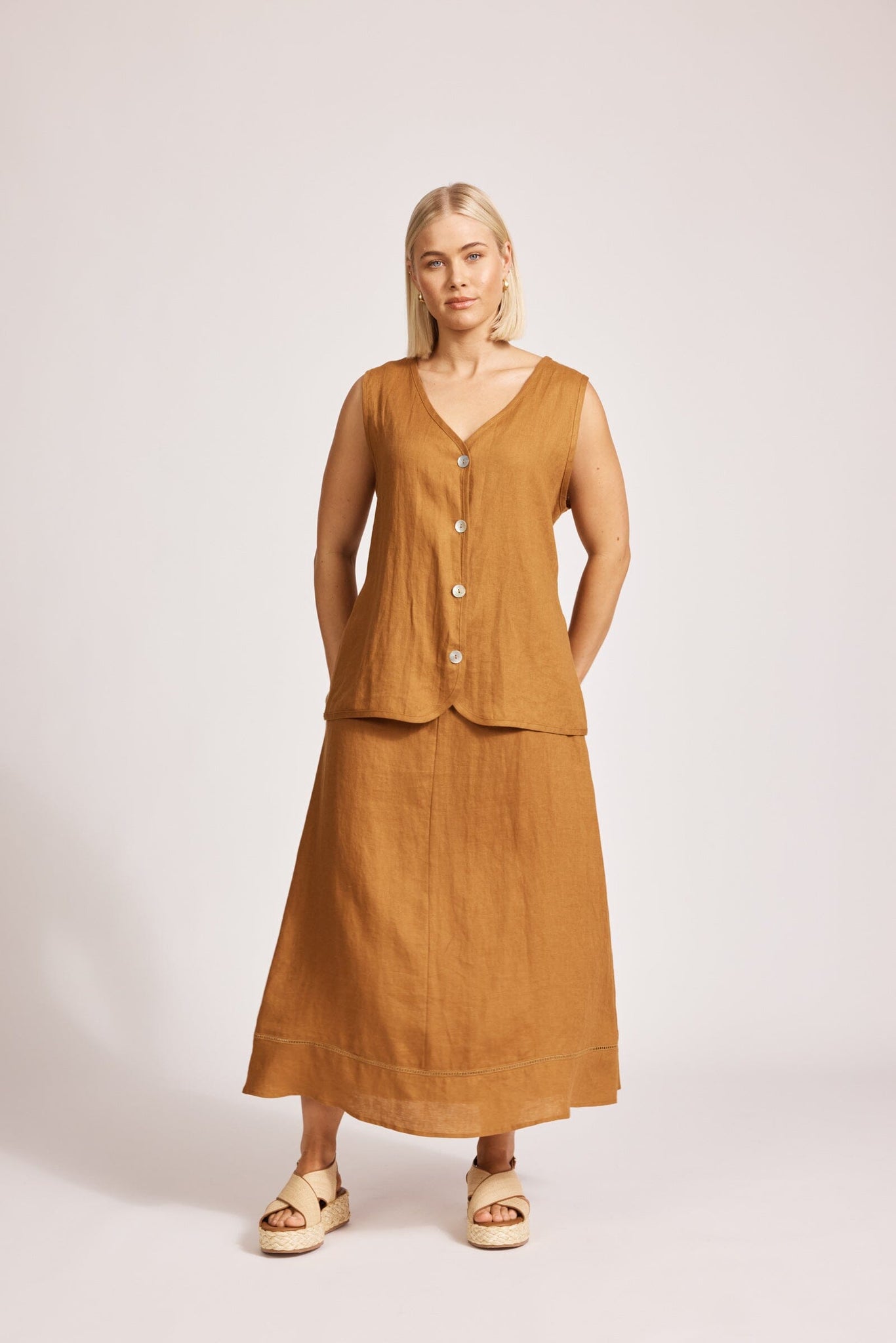 Miramar Vest - Caramel