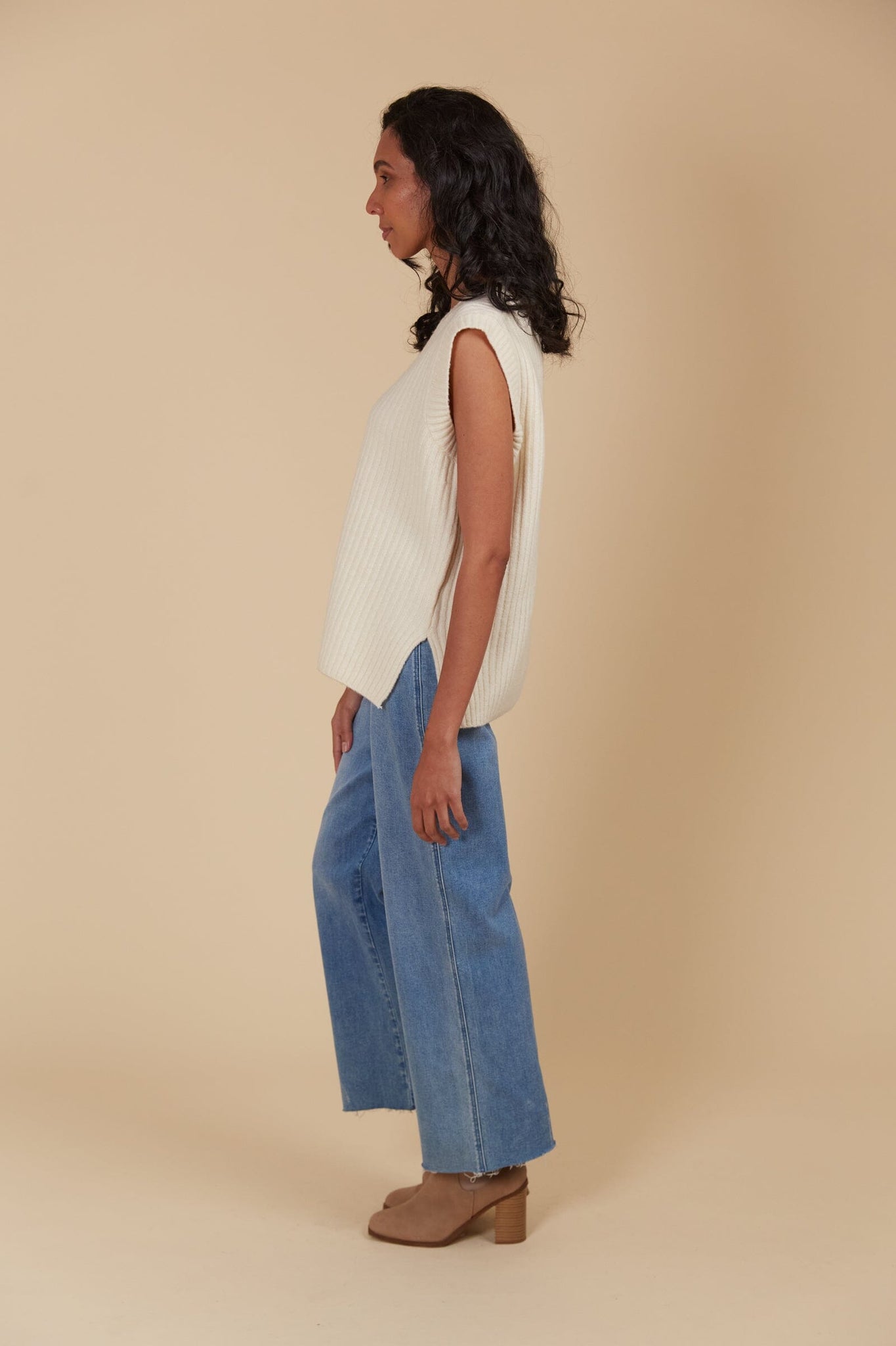 Miru Knit Vest - Canvas