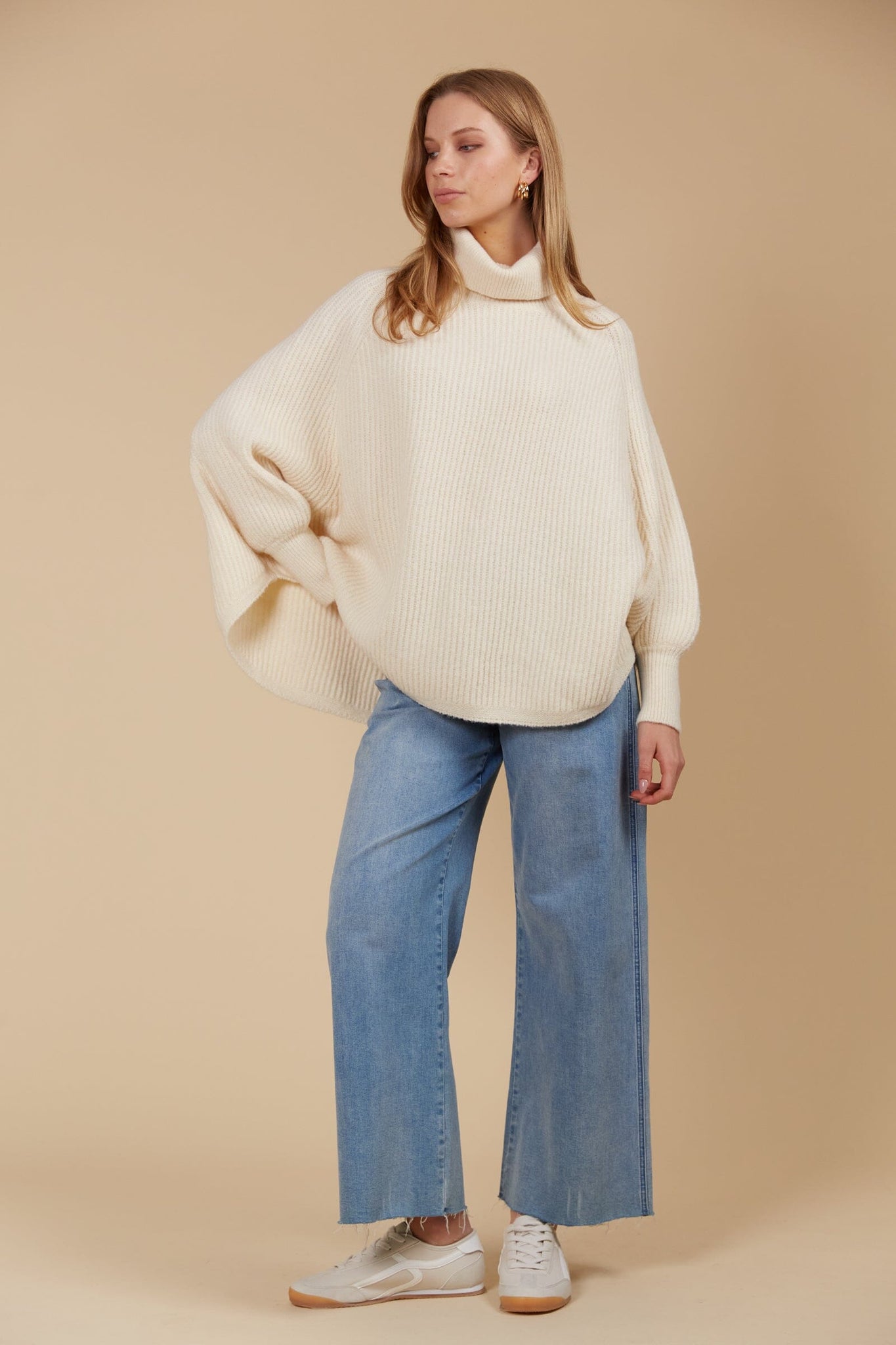 Miru Poncho - Canvas