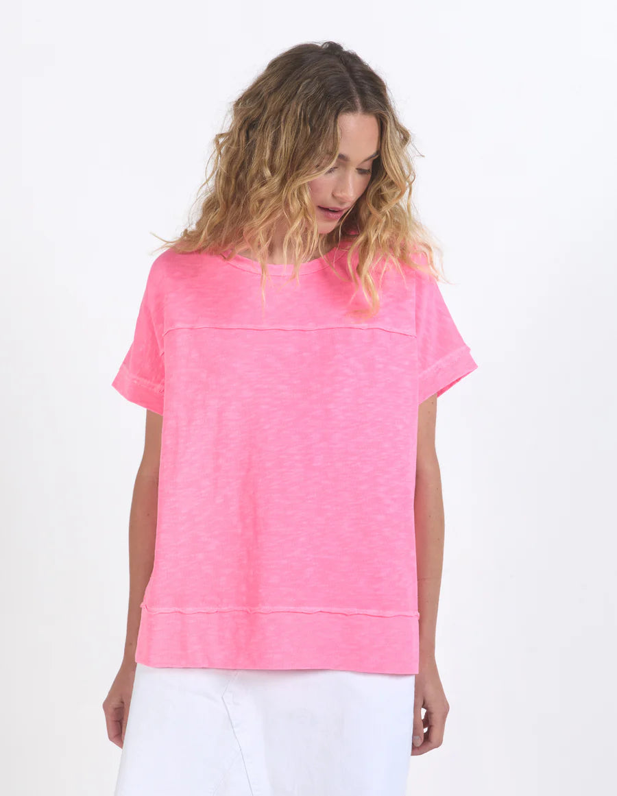 ALLISON TEE NEON ROSE.