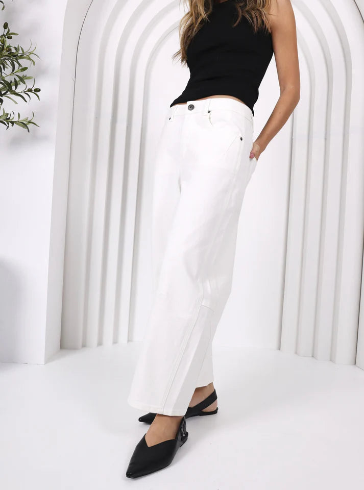 Toni Barrel Jean White
