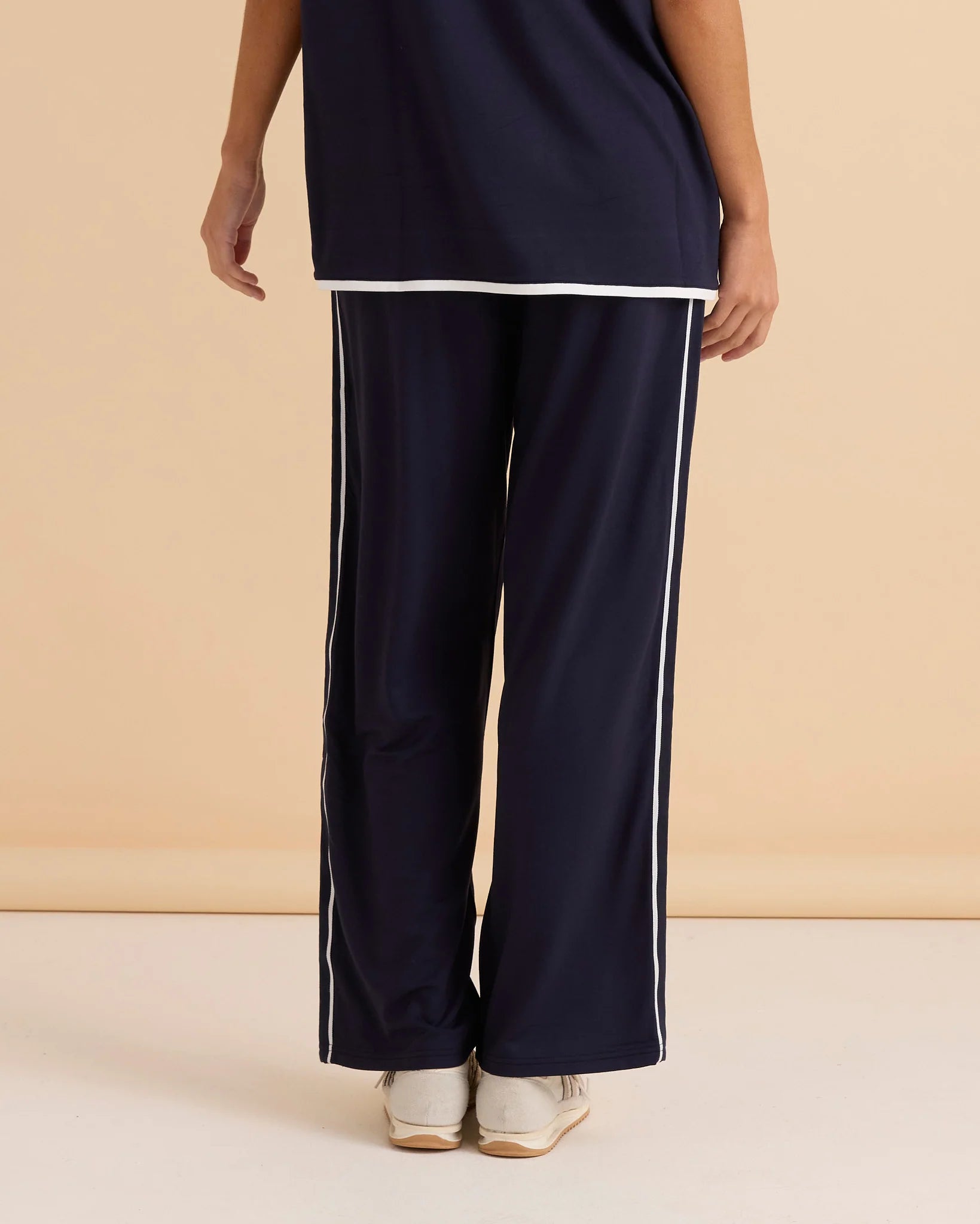 Evelyn Wide Leg Jogger Navy