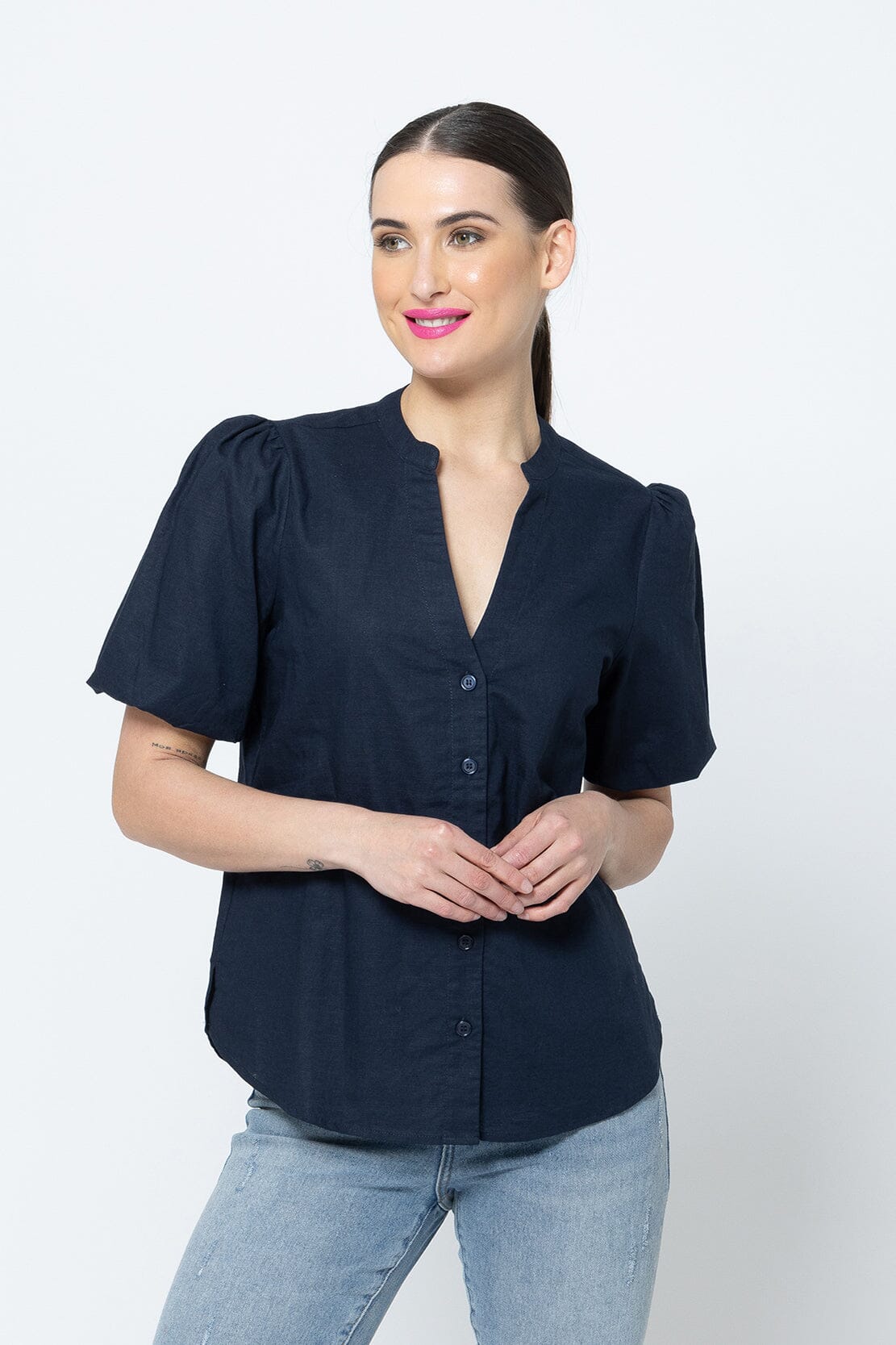 PERCEPTIVE TOP NAVY LINEN