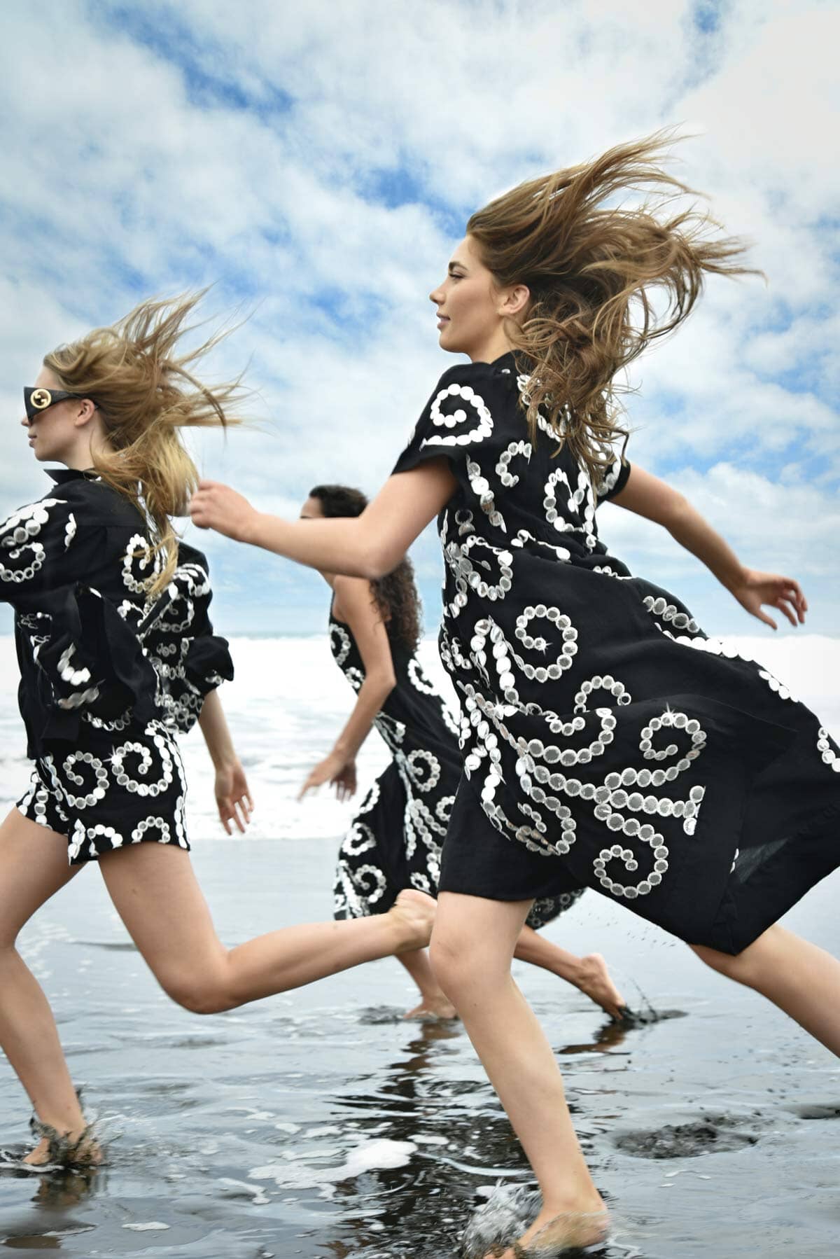 Round + Round Dress Black