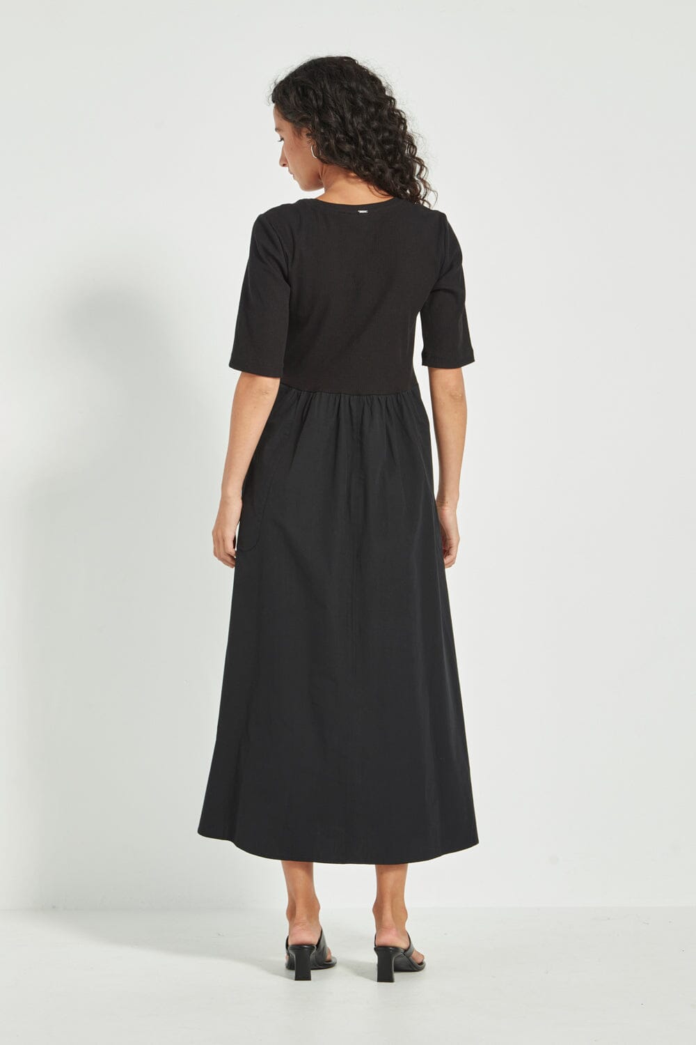 CONTESSA DRESS - BLACK