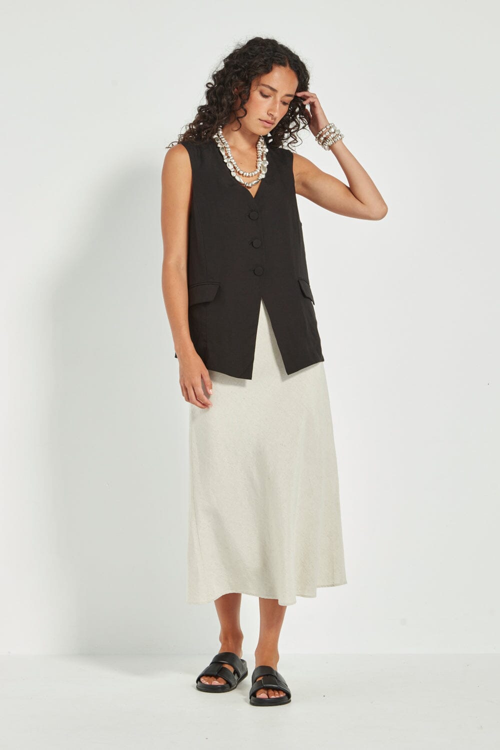 LORETTA VEST - BLACK