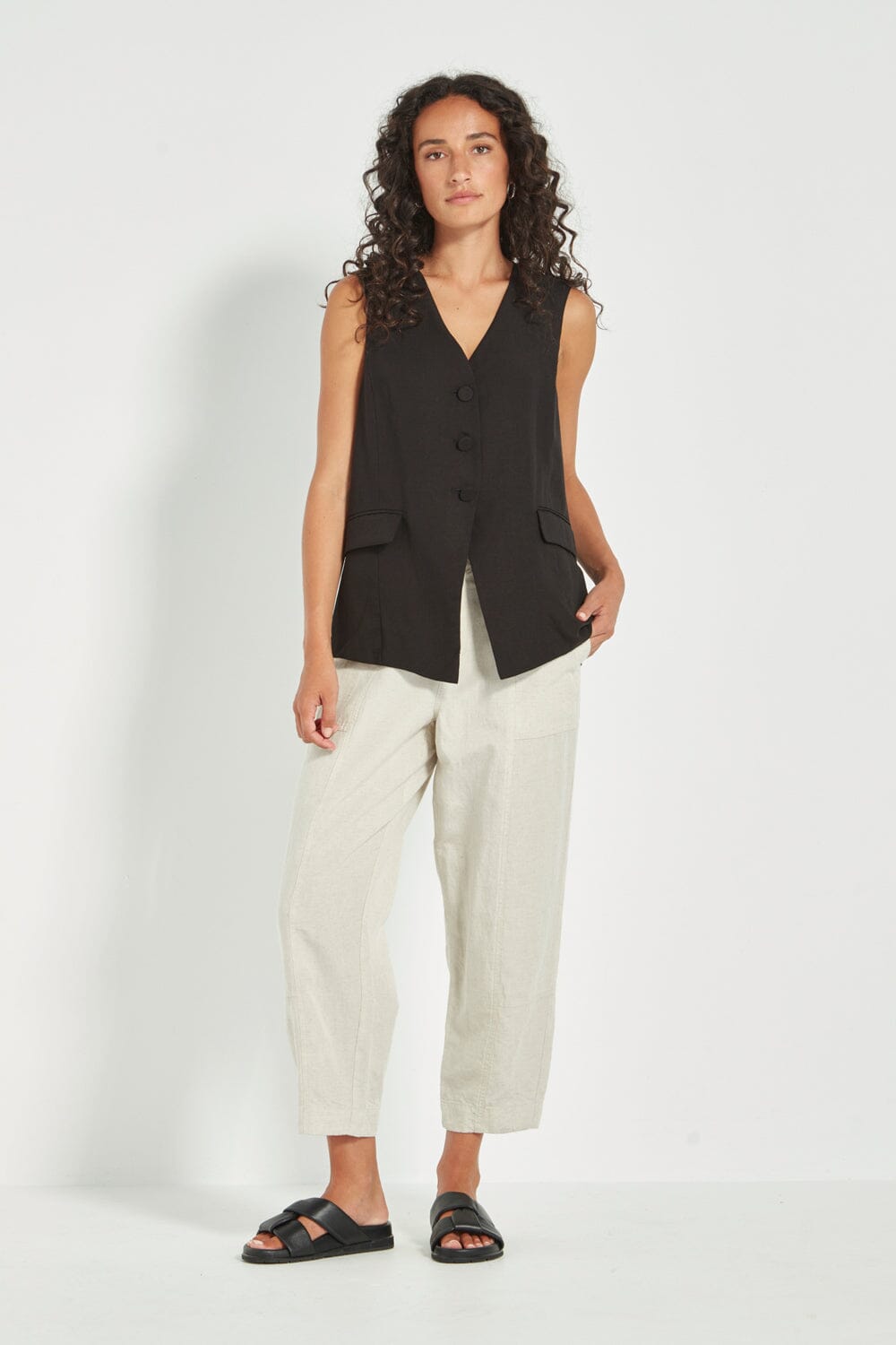 LORETTA VEST - BLACK