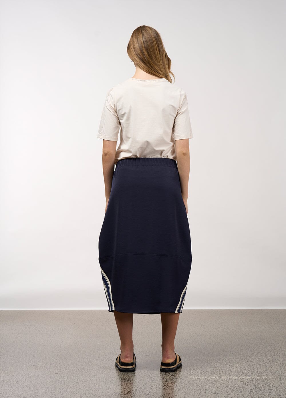 Linear Skirt Navy
