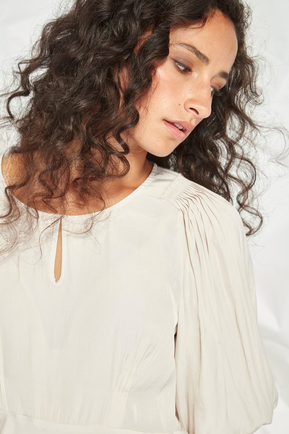 OPULENT DRESS - CHAMPANGE