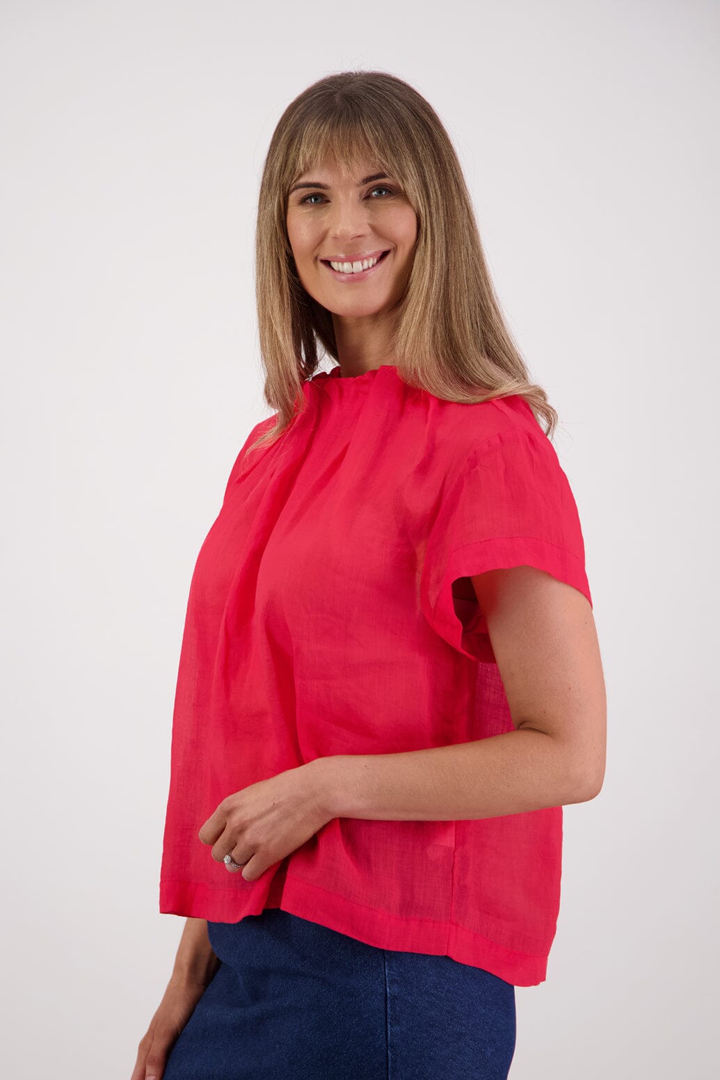 Pia - Red