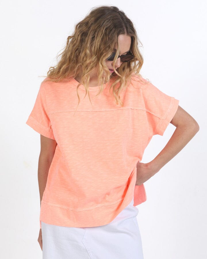 ALLISON TEE NEON PEACH