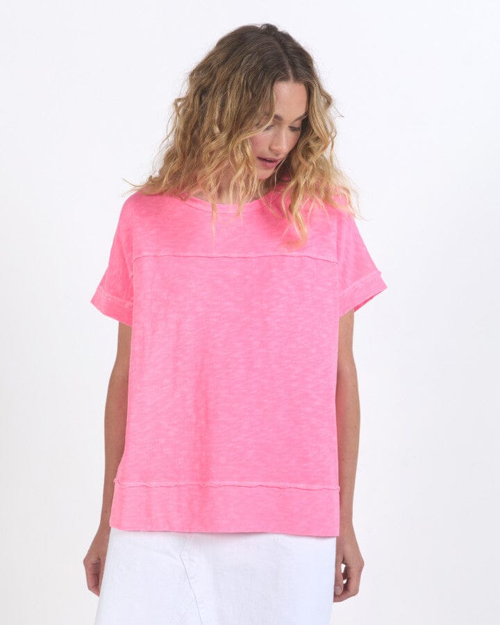 ALLISON TEE NEON ROSE.
