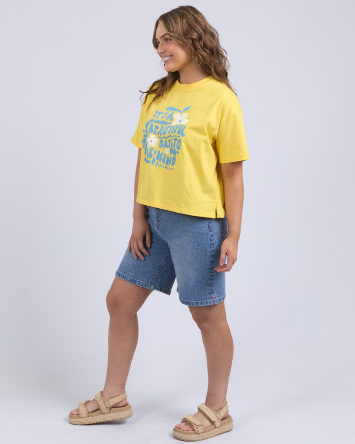 Beautiful Day Tee Lemon