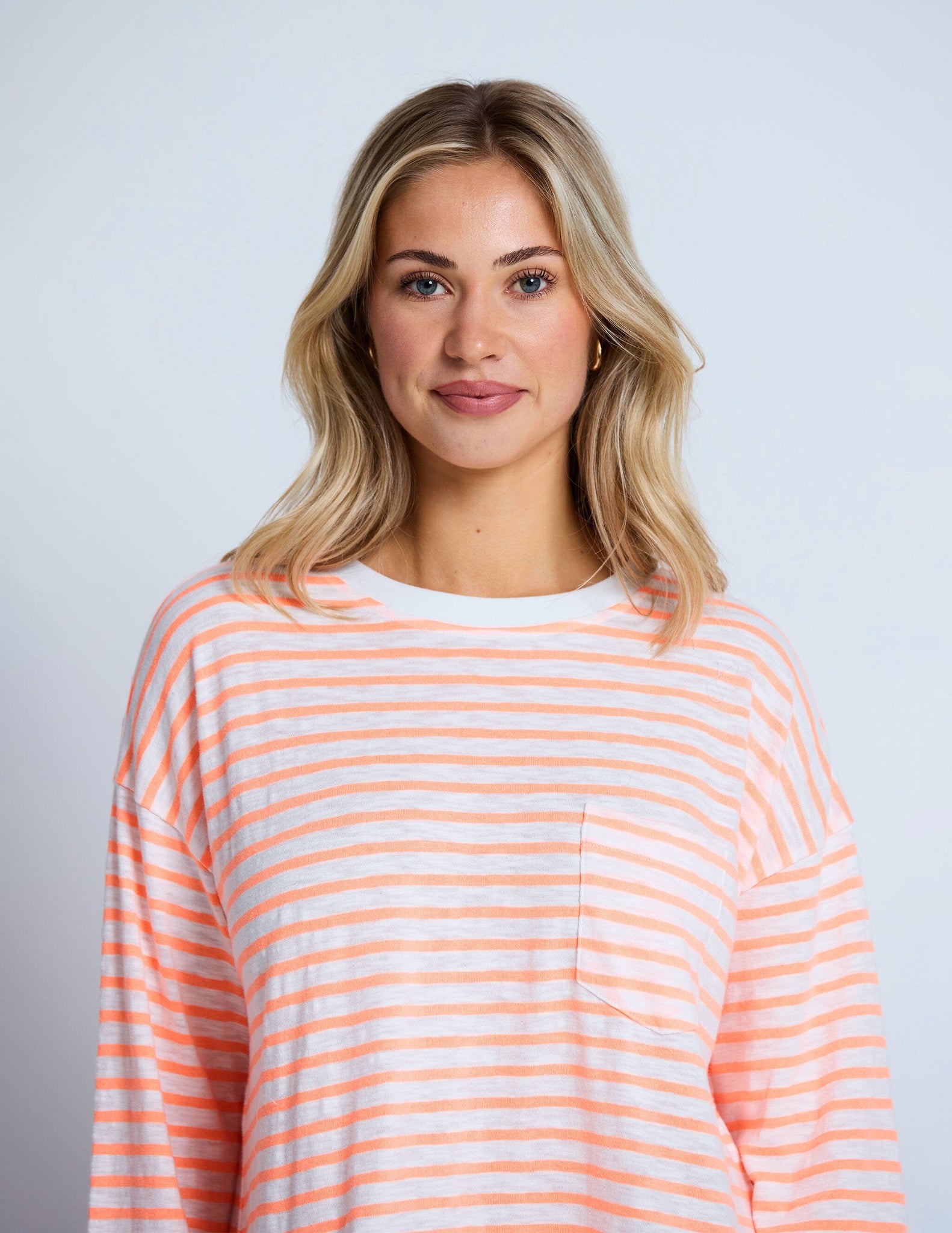 Drop Shoulder Tee Glow Track