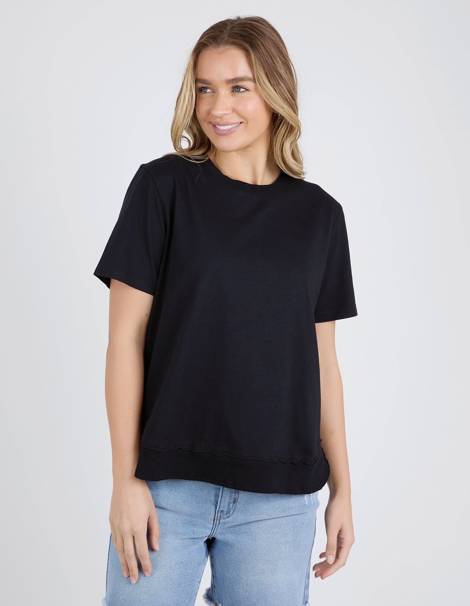 FARRAH SS TEE BLACK