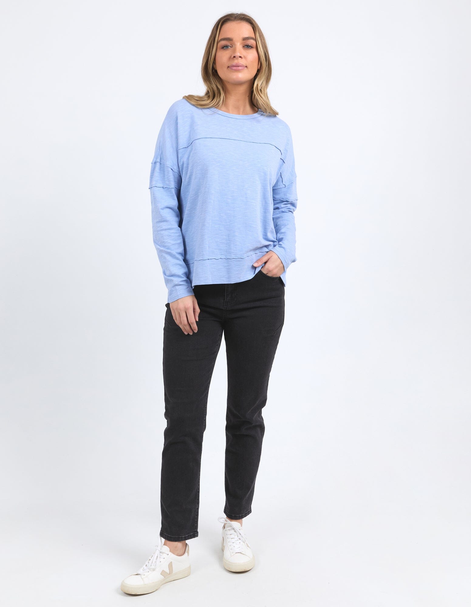 JAYNE THROW ON TOP LIGHT BLUE