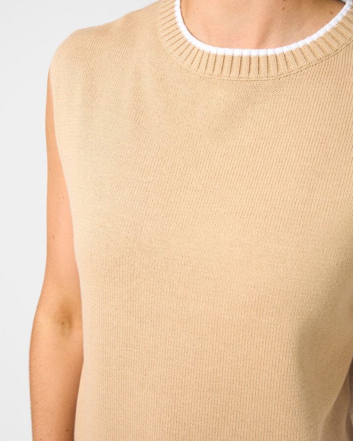 Jenni Vest Oat
