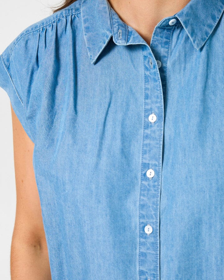 Kelly Blouse Light Wash