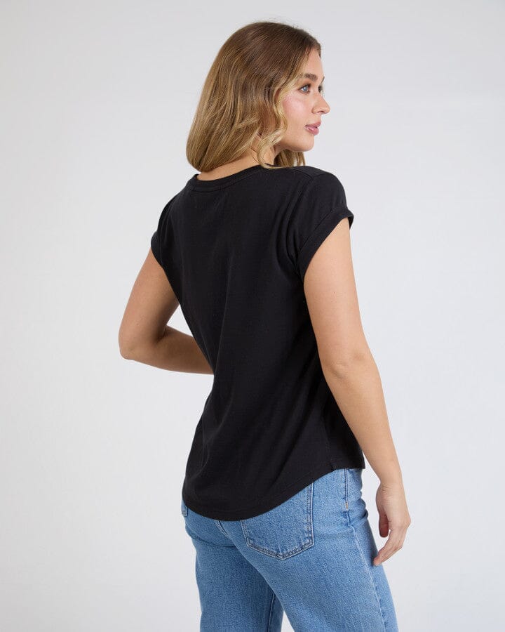 Manly Tee Black