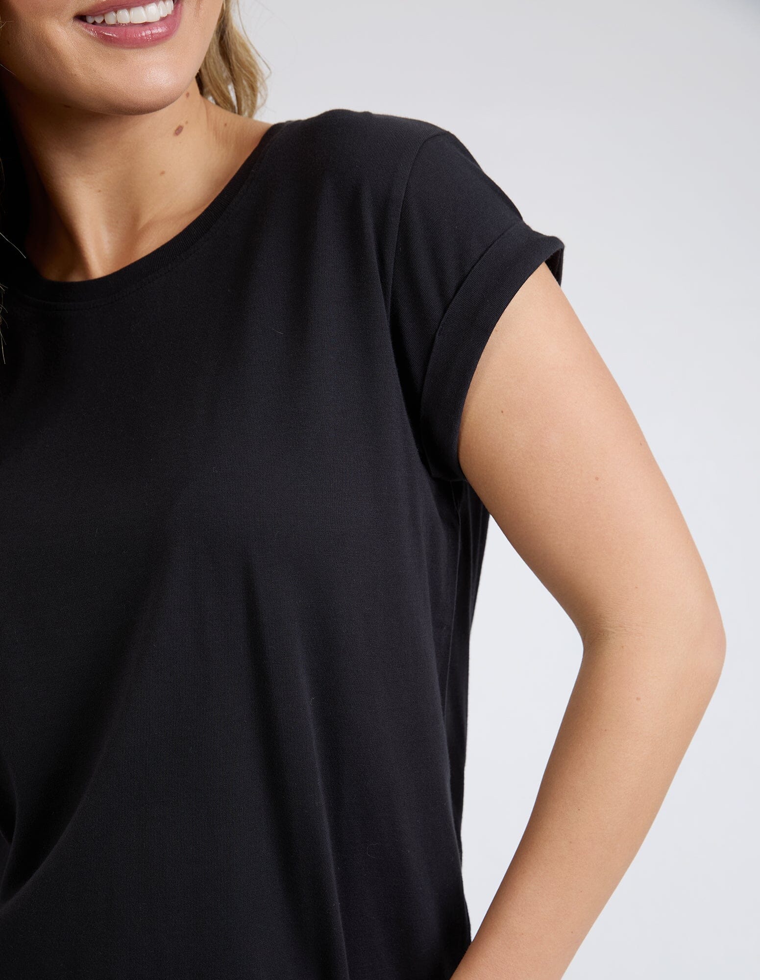 Manly Tee Black