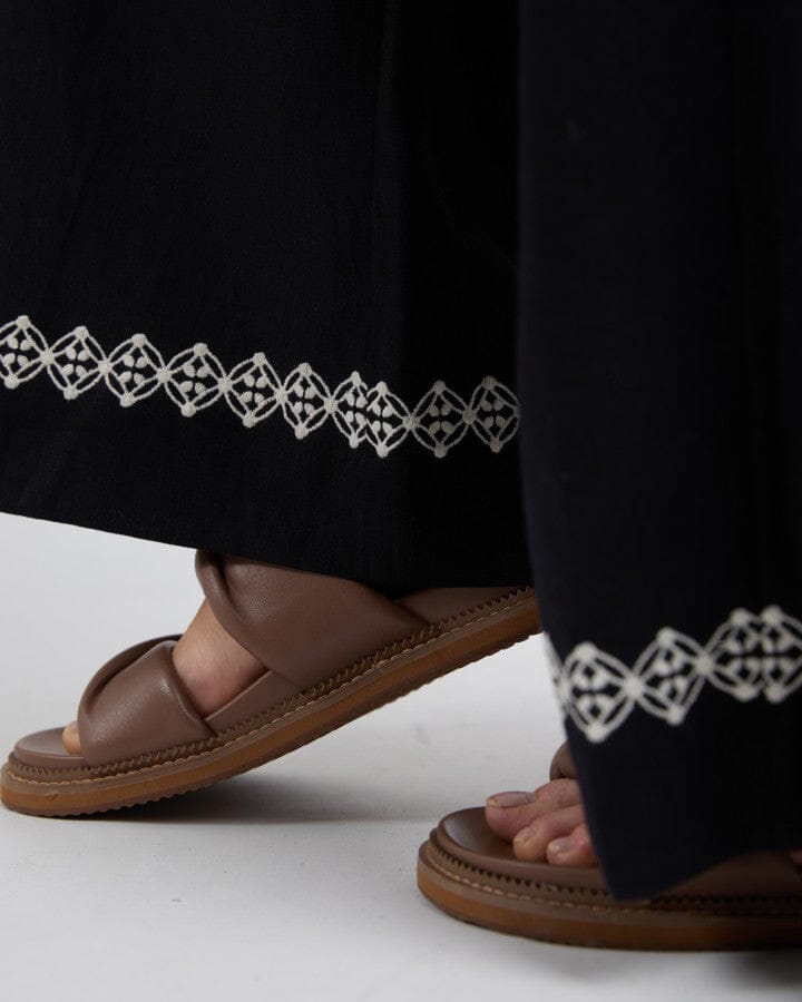 NINA EMBROIDERED PANT BLACK