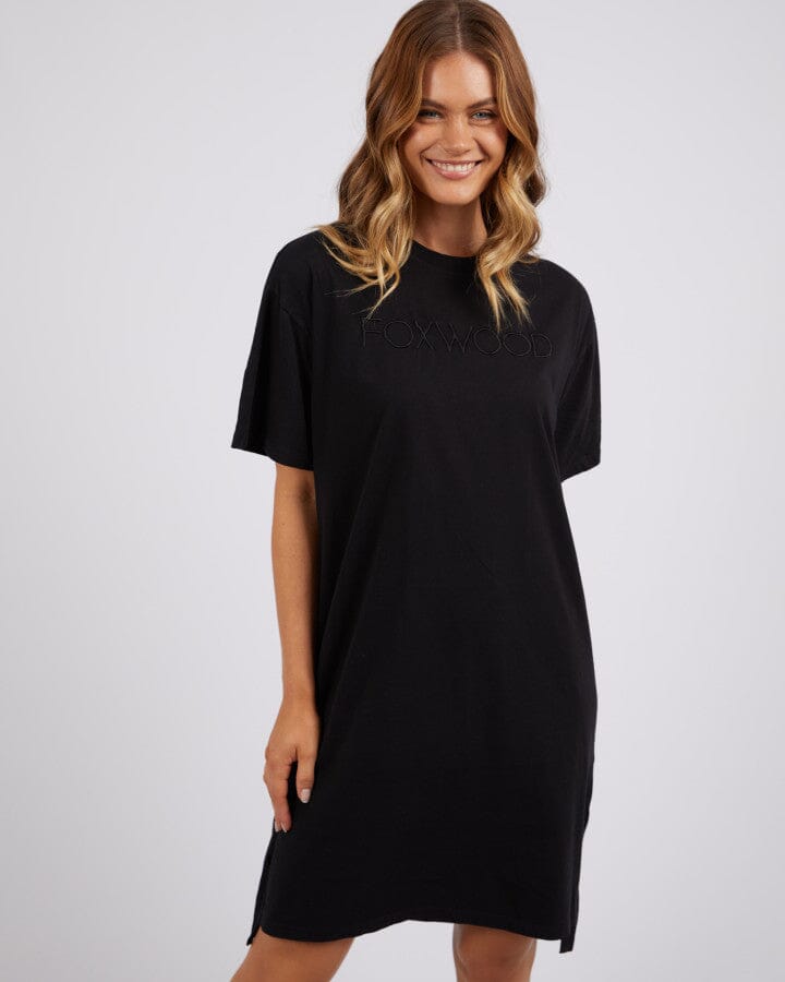 SIMPLIFIED TEE DRESS WASHED BLACK.