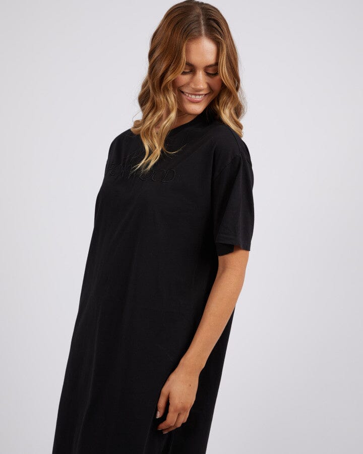 SIMPLIFIED TEE DRESS WASHED BLACK.