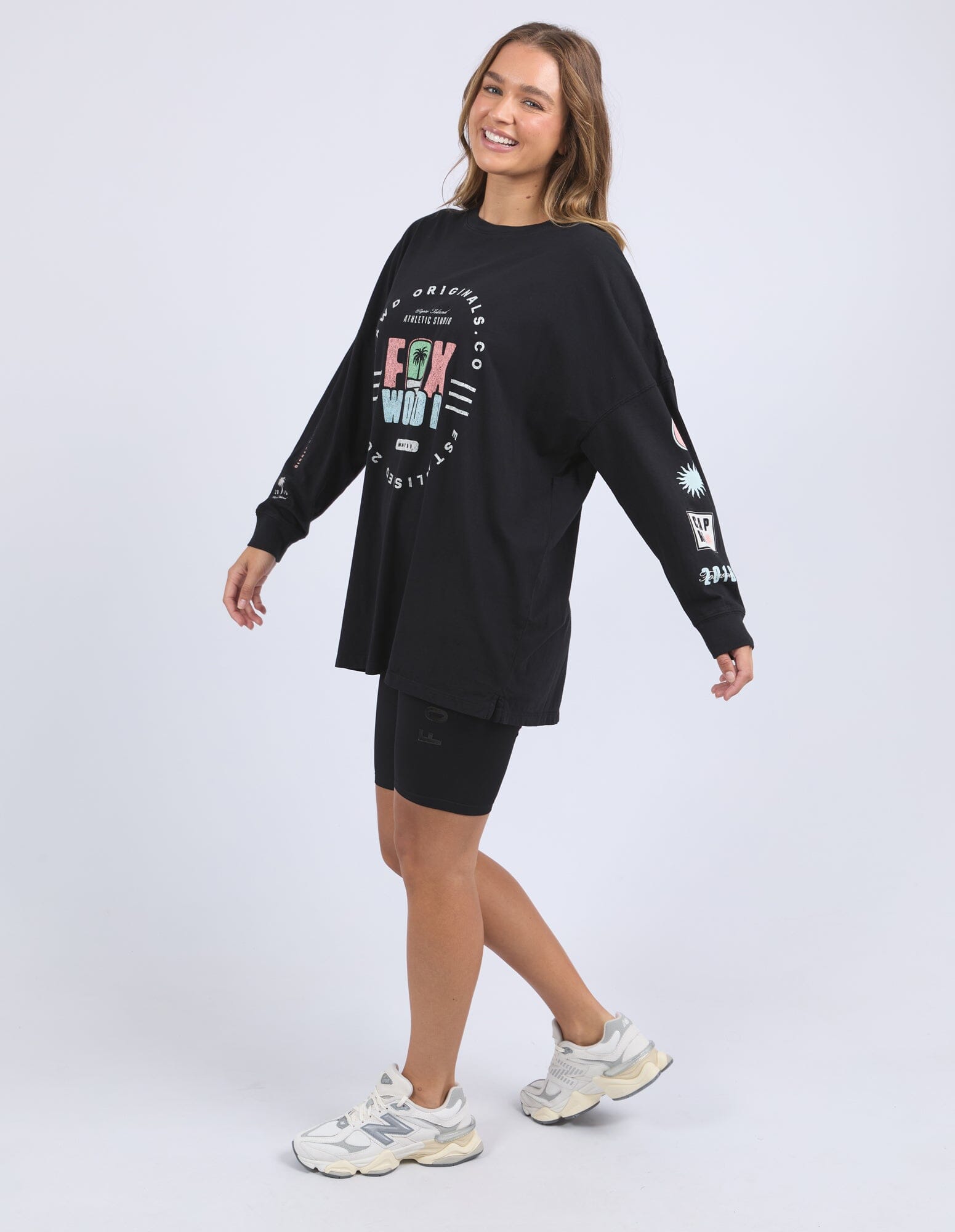 Vibes L/S Tee Washed Black