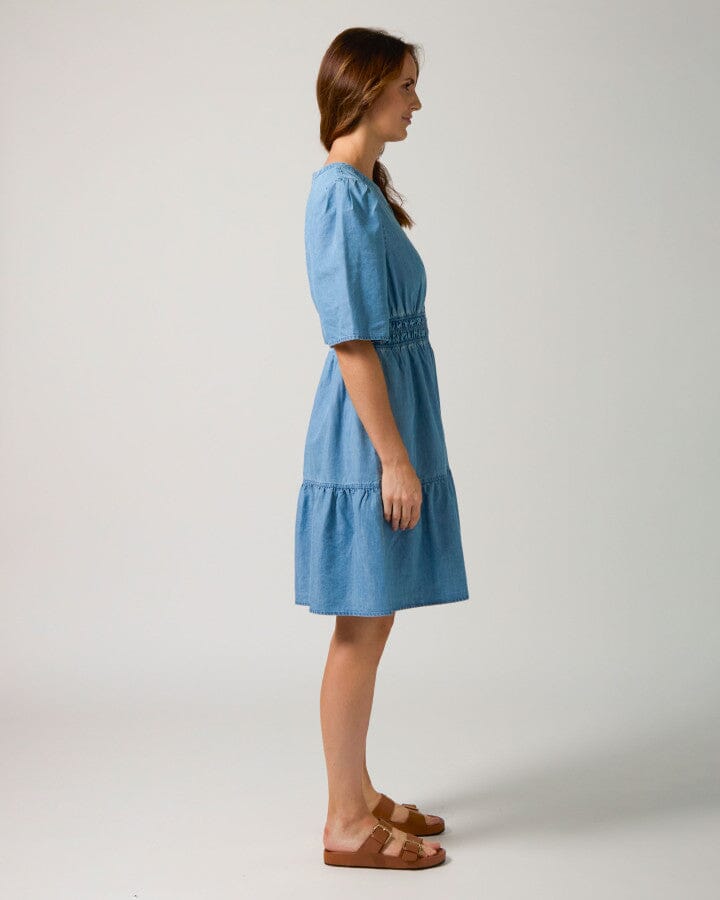 Vida Dress Light Wash