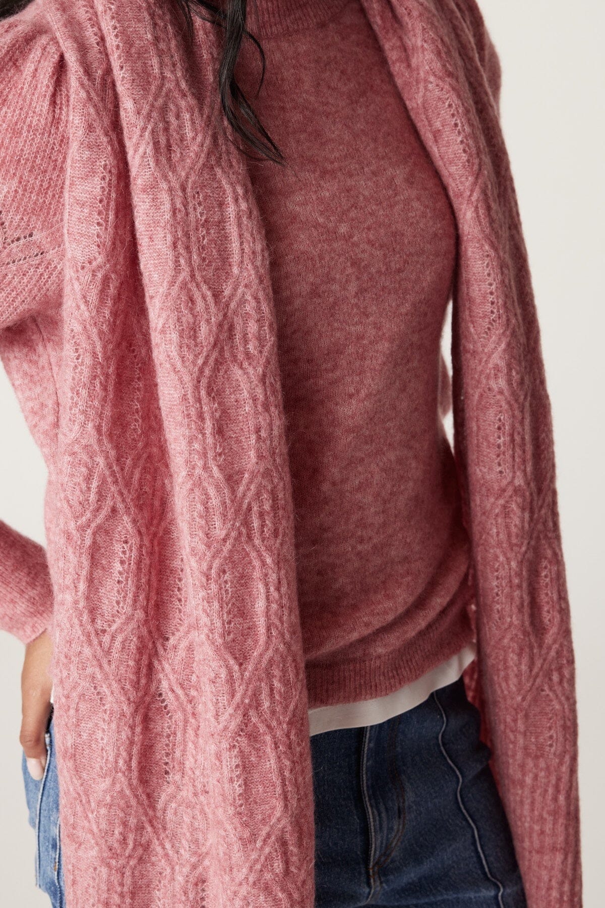 MOHAIR CABLE SCARF - PINK